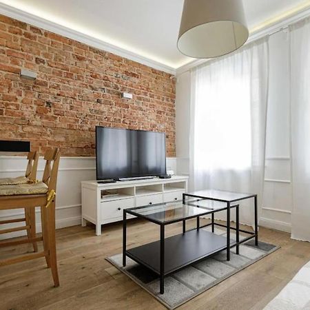 Central Wroclaw Apartment - City Center - Bright And Cozy - U11 Eksteriør billede