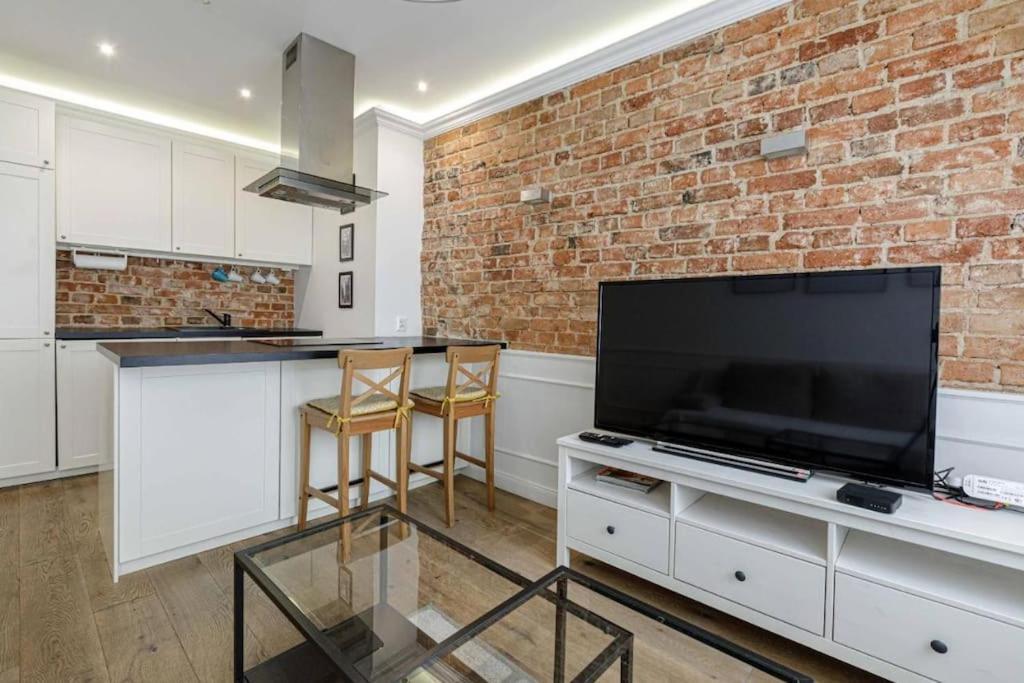 Central Wroclaw Apartment - City Center - Bright And Cozy - U11 Eksteriør billede