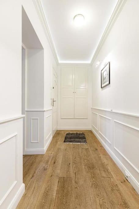 Central Wroclaw Apartment - City Center - Bright And Cozy - U11 Eksteriør billede