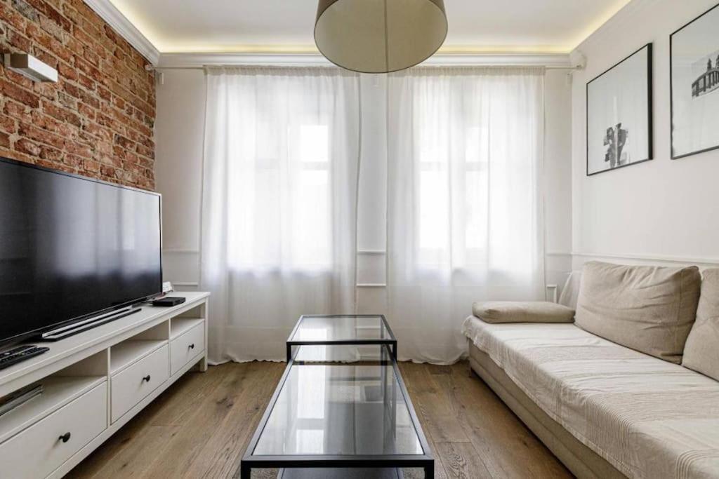 Central Wroclaw Apartment - City Center - Bright And Cozy - U11 Eksteriør billede